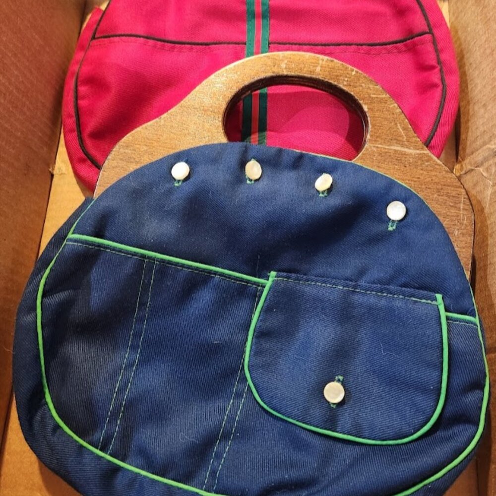 Vintage 1970 Preppy Bermuda style bag with extra cover
